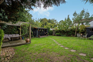 Photo 11- click for photo gallery